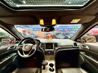Jeep Grand Cherokee (Import)