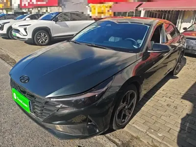 Hyundai Elantra