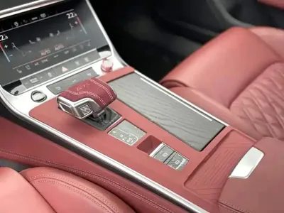 Audi A7L