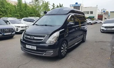 Hyundai Starex