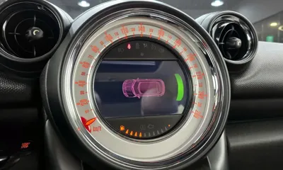 MINI Paceman