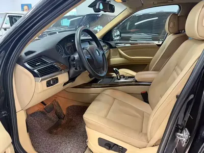 BMW X5 (Import)