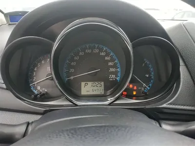 Toyota Yaris L