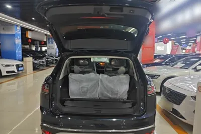 Volkswagen ID.6 Crozz