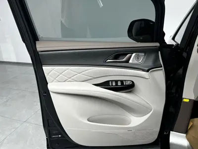 Denza Denza D9