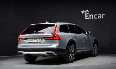 Volvo V90