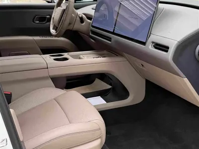 Li Auto 理想i8