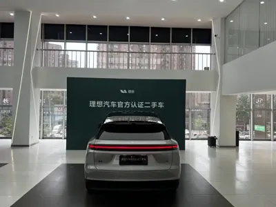 Li Auto 理想i6
