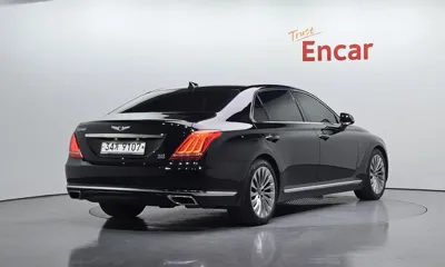 Genesis EQ900