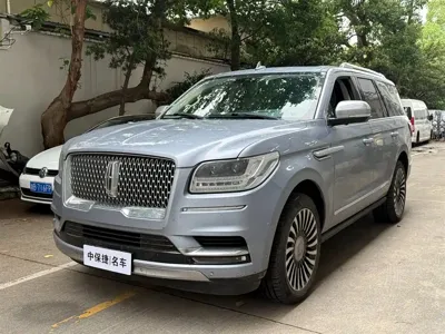 Lincoln Navigator