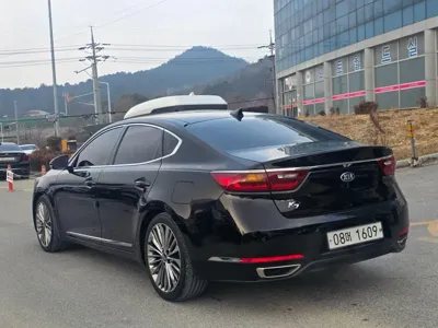 Kia K7