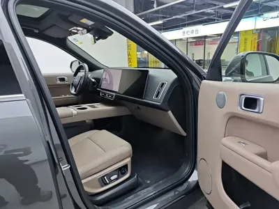 Li Auto Li L8