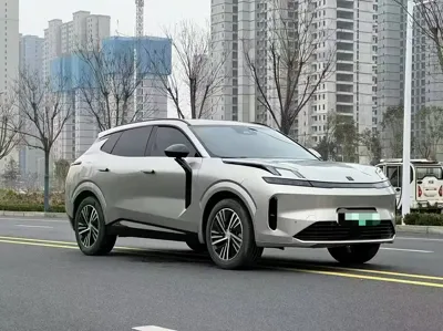 Lynk & Co 08 EM-P