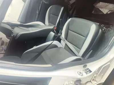 Toyota Yaris L
