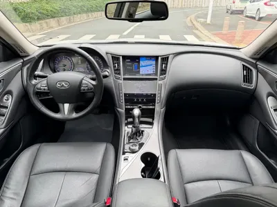 Infiniti Q50L
