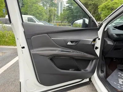 Peugeot 4008