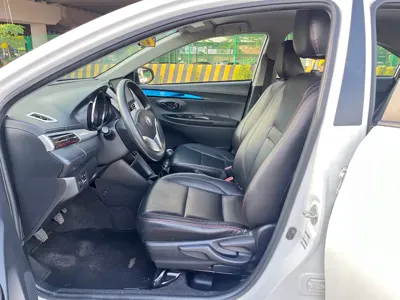 Toyota Yaris L