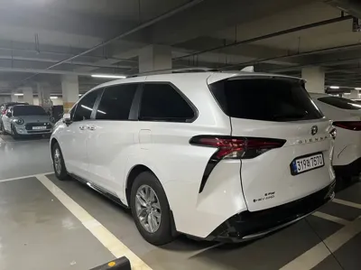 Toyota Sienna