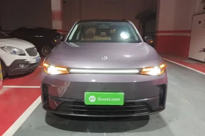 Leapmotor C10