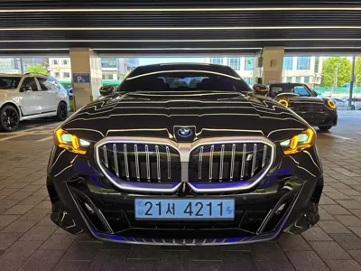 BMW i5