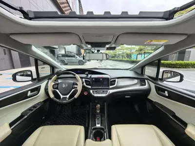 Honda Jade
