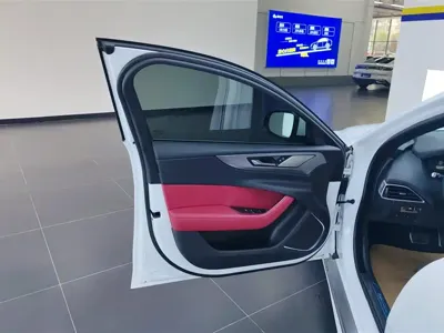 Jaguar XEL