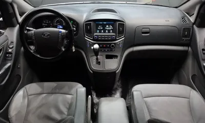 Hyundai Starex