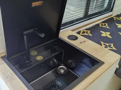 大通 V80 RV