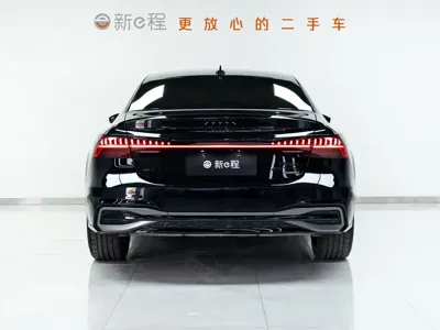 Audi A7L