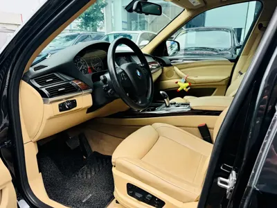 BMW X5 (Import)