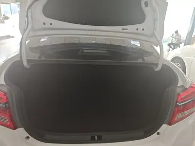 Toyota Yaris L