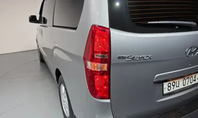 Hyundai Starex