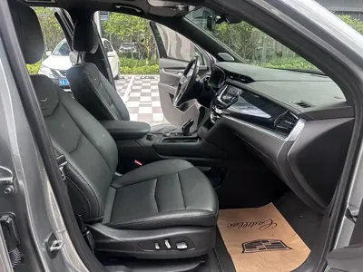 Cadillac XT6