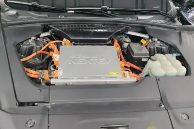 Nio ES8