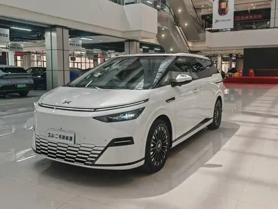 Xpeng X9
