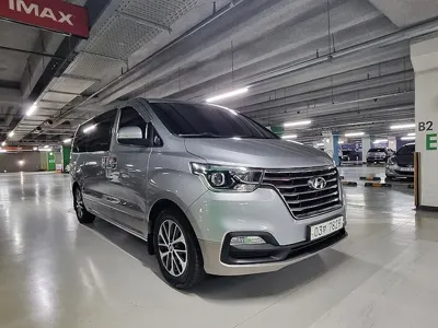 Hyundai Starex