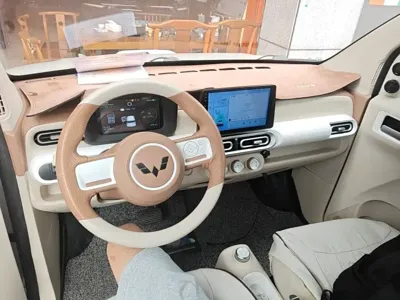Wuling MINIEV