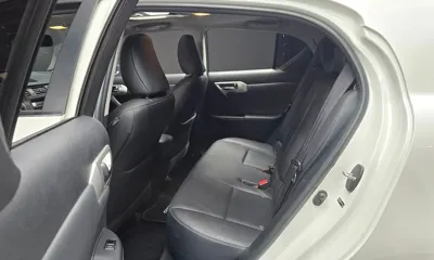 Lexus CT200h