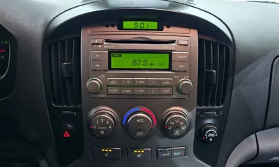 Hyundai Starex