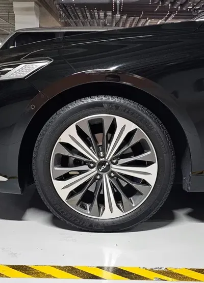 Kia K8