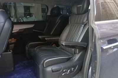 Roewe iMAX8