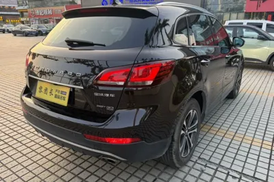 Borgward BX7