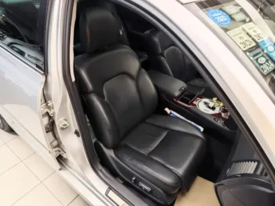 Toyota Reiz