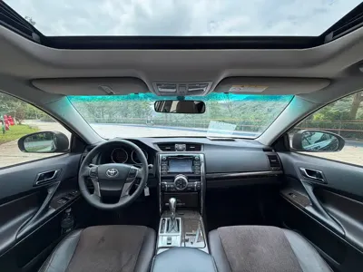 Toyota Reiz