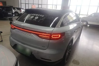 Leapmotor C11