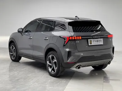 Lynk & Co 06