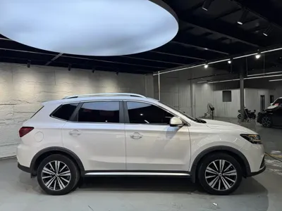 Roewe RX5 New Energy