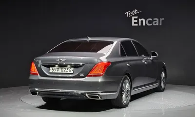 Genesis EQ900