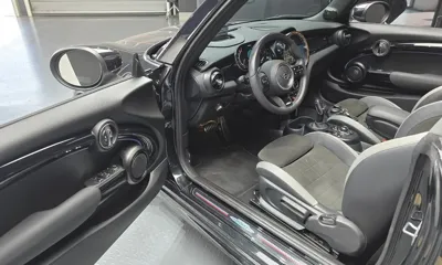 MINI Cooper Convertible