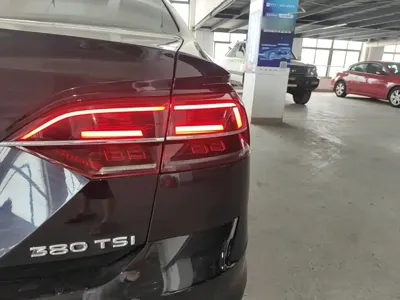 Volkswagen Phideon